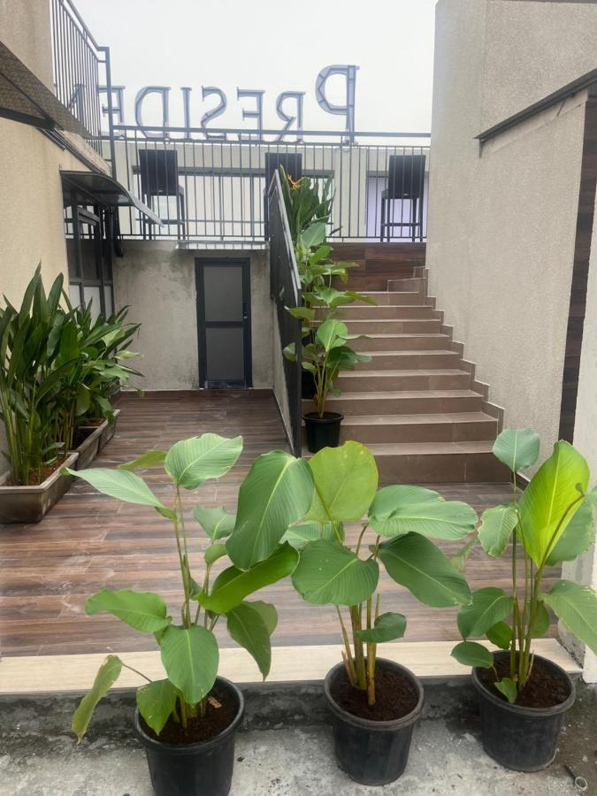 Presidency Airport Hotel Kochi 외부 사진