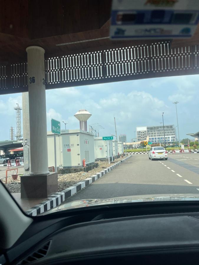 Presidency Airport Hotel Kochi 외부 사진