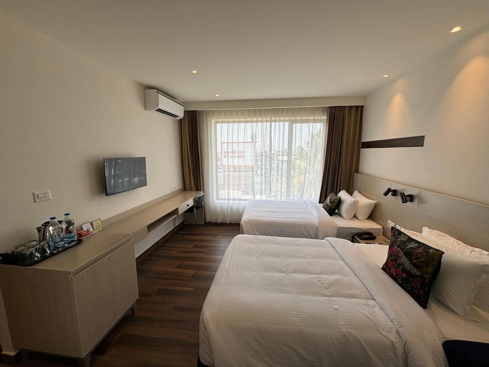 Presidency Airport Hotel Kochi 외부 사진