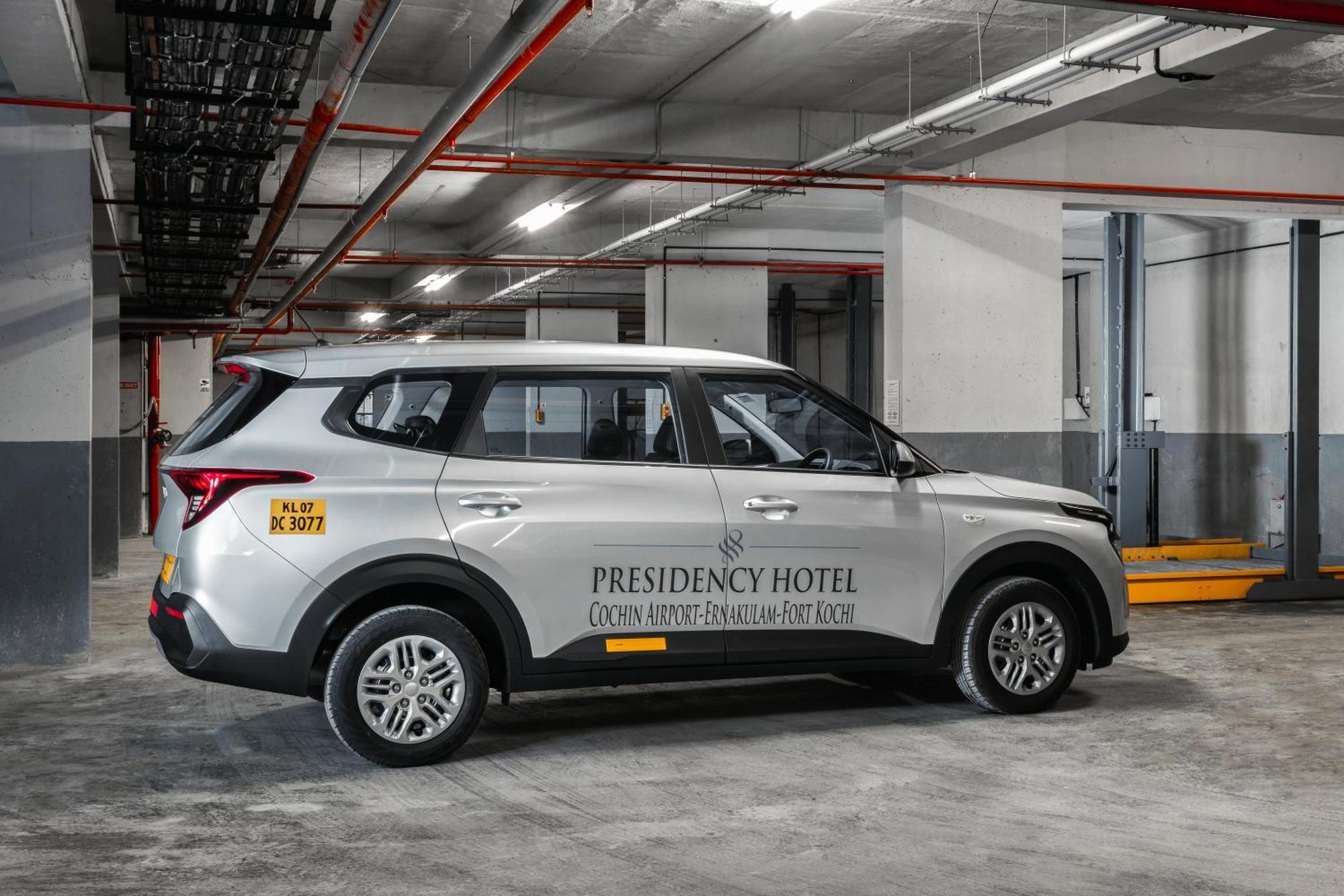Presidency Airport Hotel Kochi 외부 사진
